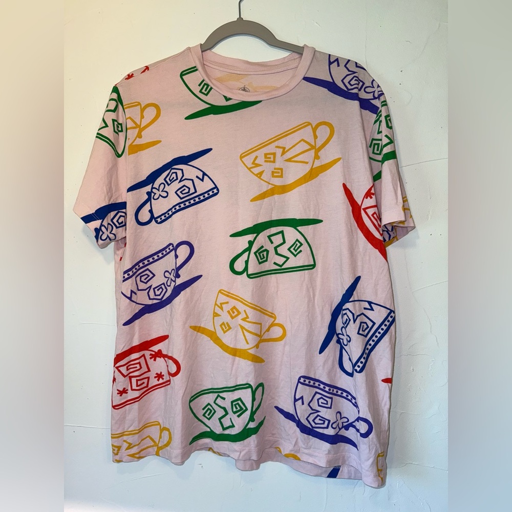 DISNEY MAD TEA PARTY MENS SHIRT IN PINK SZ L